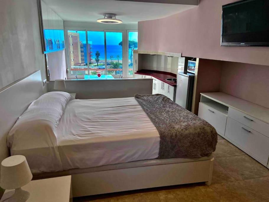 Estudio Con Vistas Al Mar Daire La Pineda Dış mekan fotoğraf
